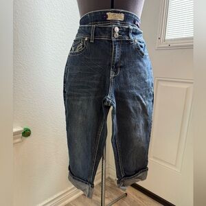 Stylish Blue Denim Capris